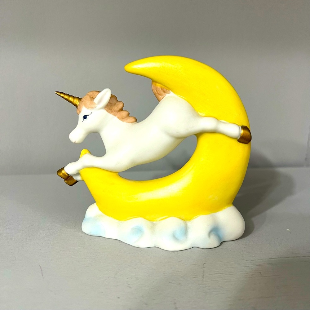 Vintage Unicorn Porcelain Figurine Wish Upon a Moonbeam Aldon 80s Retro Decor